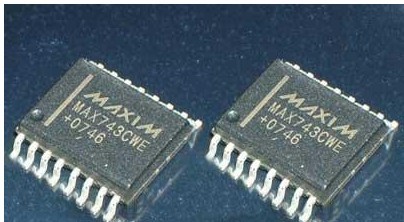 MAX743CWE
