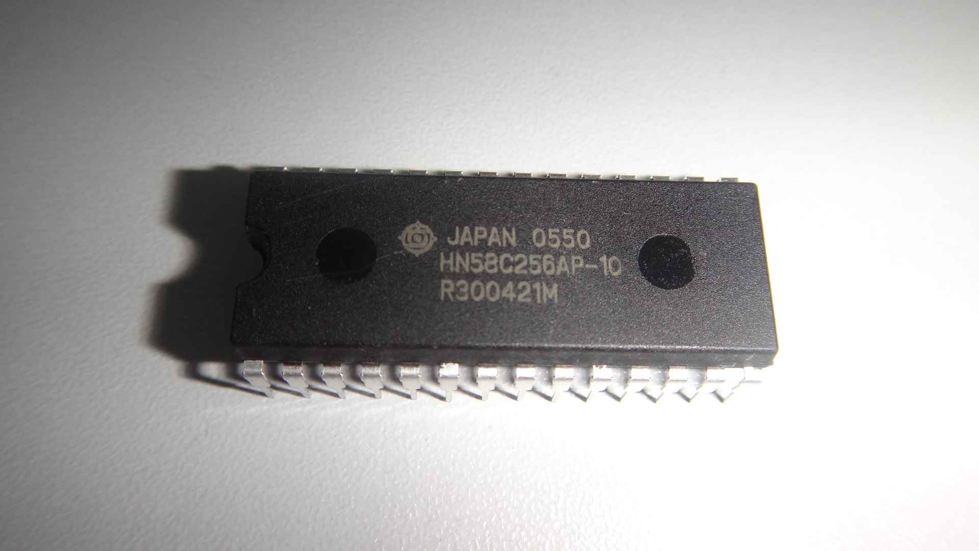 HN58C256AP-10