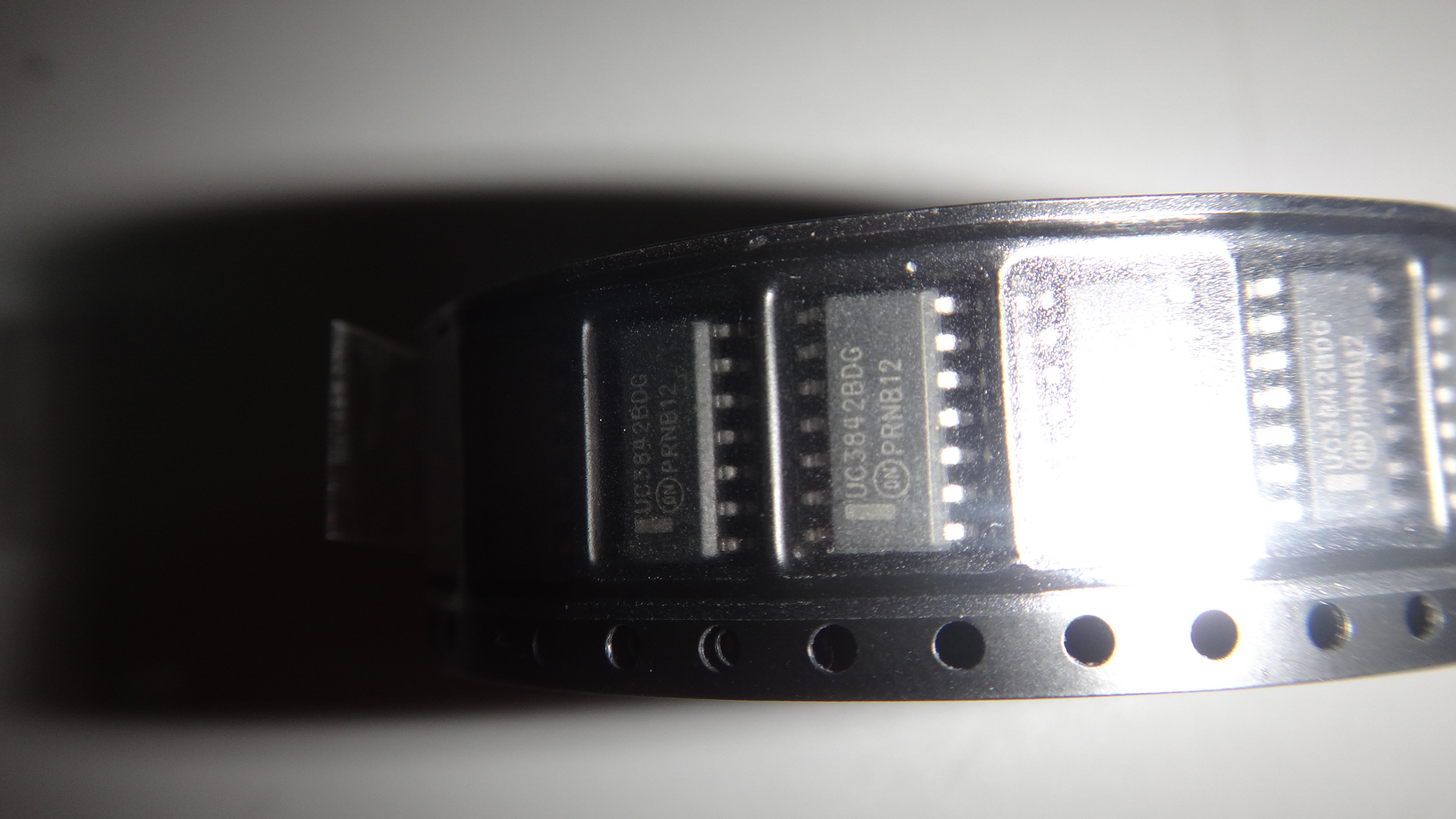 UC3842BDG