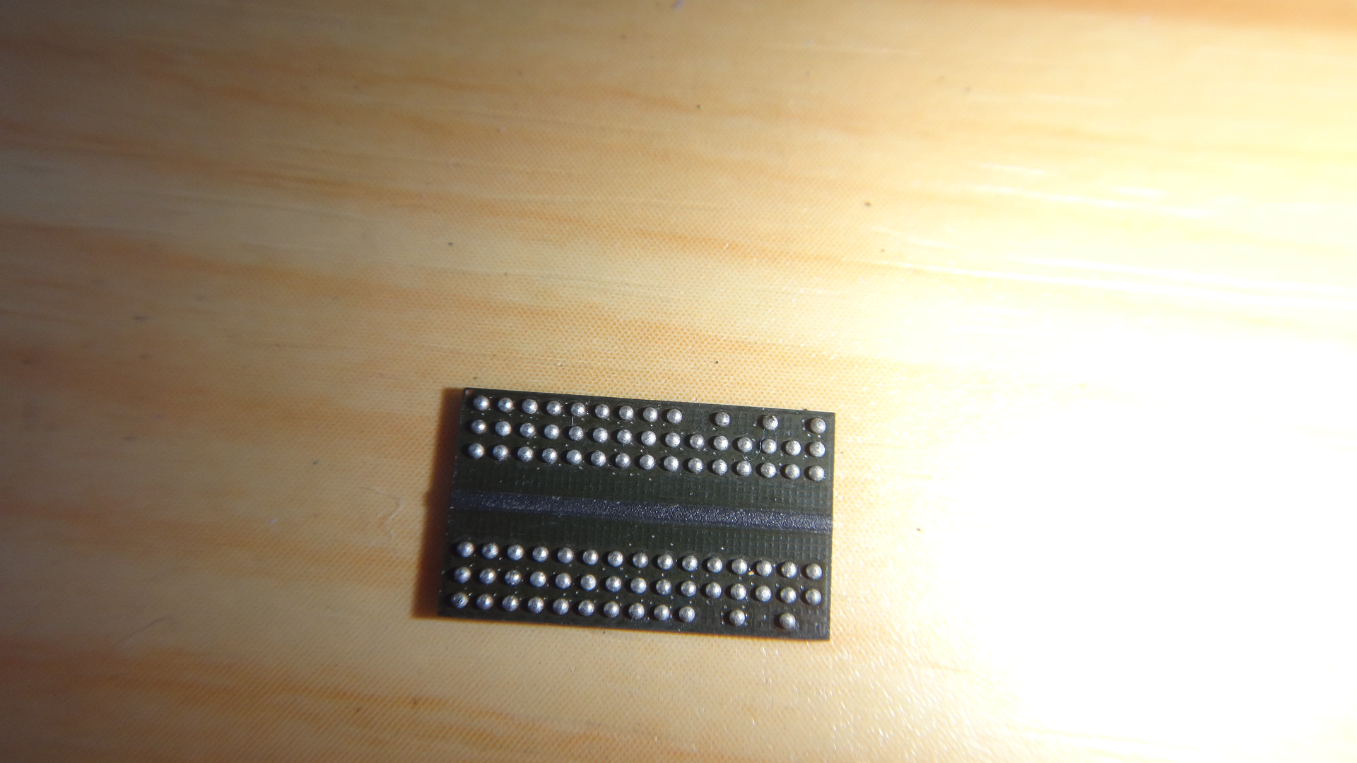 K4T1G164QF-BCE7